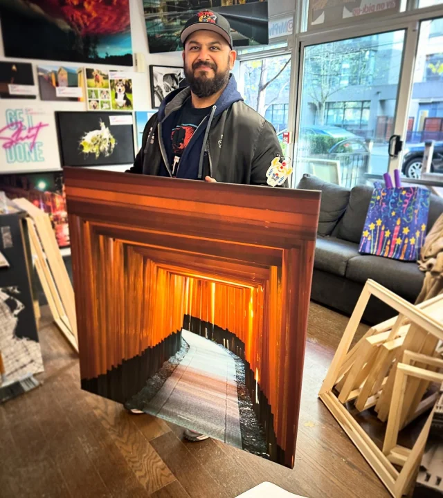 MrPhotoCanvas.com is now pick-up only but we’ll have big news in a week. New orders paused. Thanks for being one of our 10,000 customers. Xx